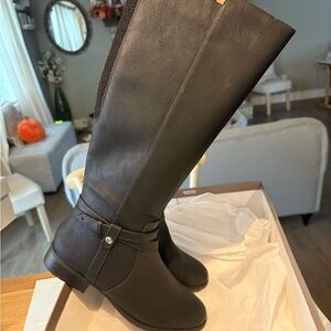 Black Knee-High Women's Boots
